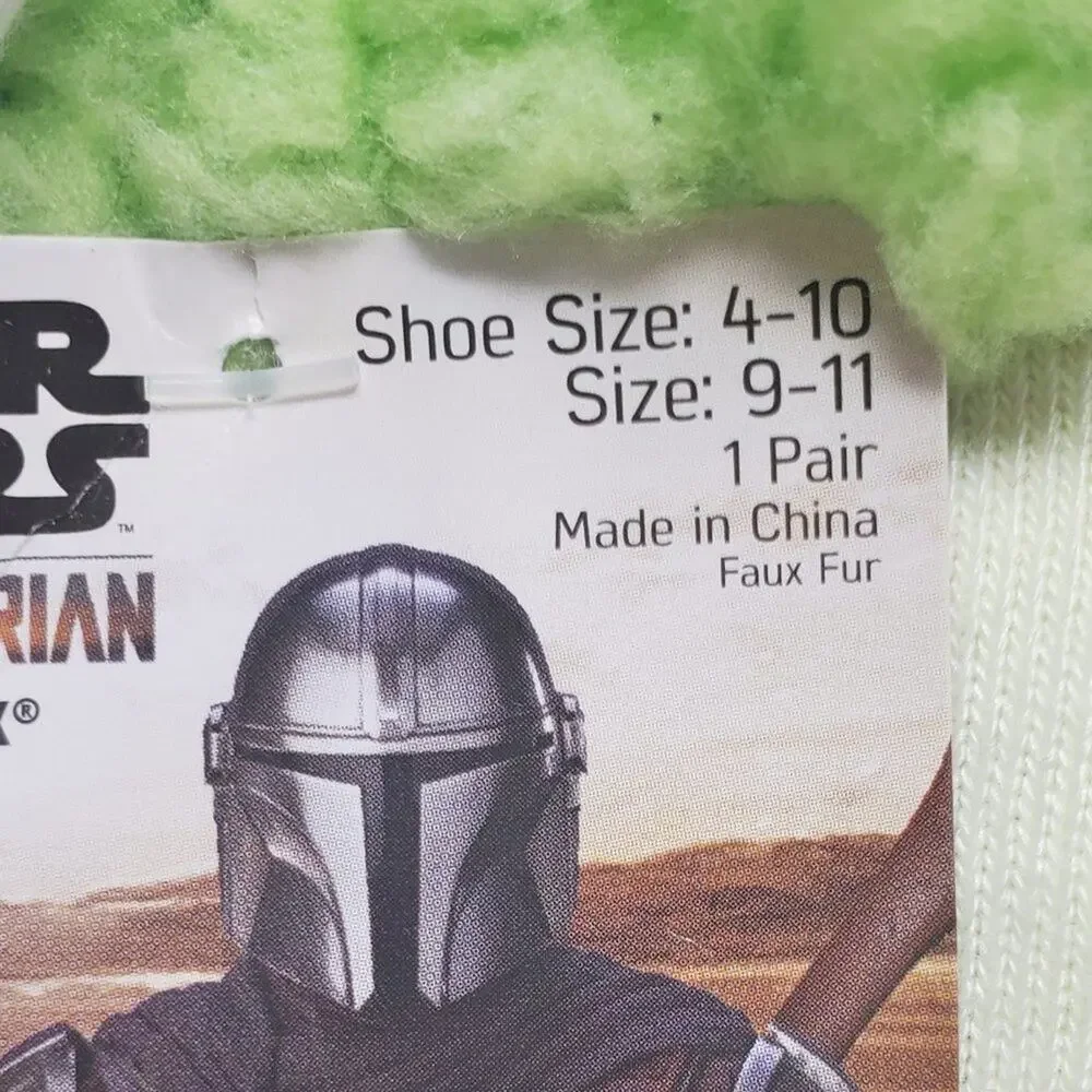 Star Wars Mandalorian The Child Fuzz Socks